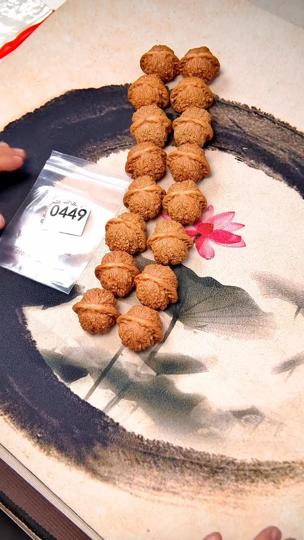 文玩核桃吊坠0449血麒麟41尺