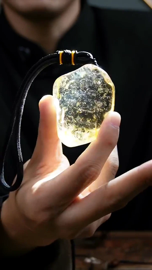 吊坠(赠链)未镶嵌水晶水晶