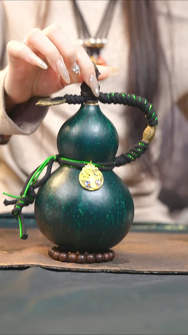 【闪购商品】XU152大漆酒葫芦不包手串及旋转底座