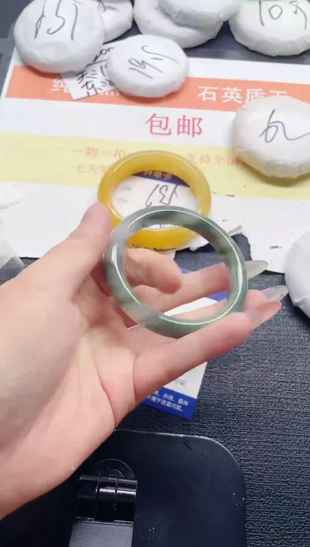 未镶嵌手镯石英质玉196-57