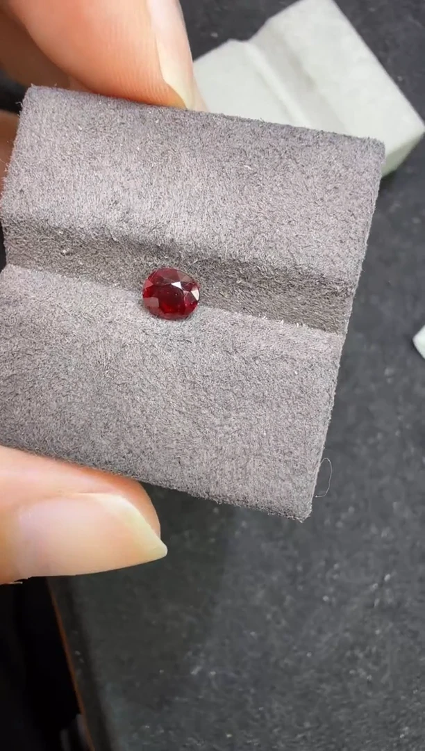 未镶嵌定制定制红宝石天然0.55克拉鸽血红NGTC
