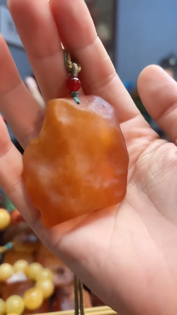 琥珀颈饰未镶嵌吊坠