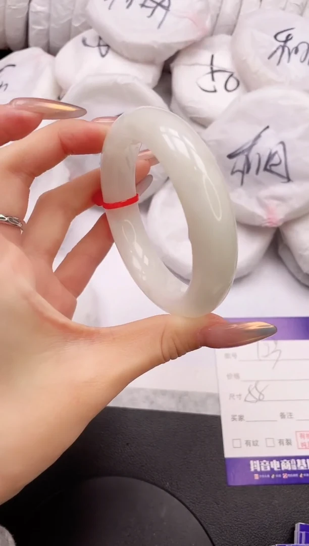 【闪购商品】和田玉手镯未镶嵌26K123-58