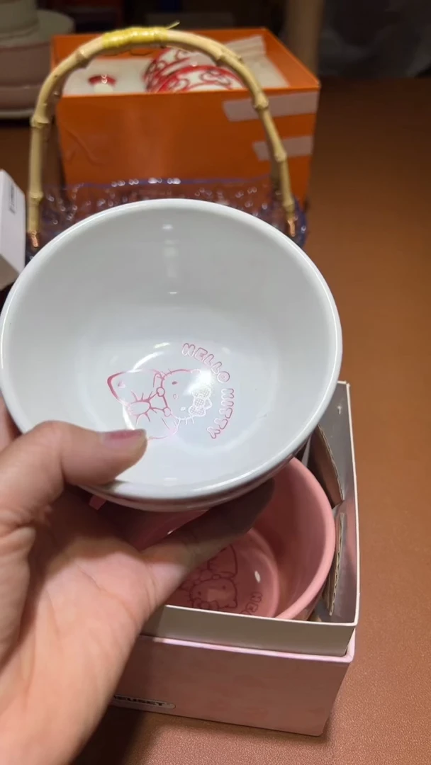 瓷片碗碟好物一件不留@@1