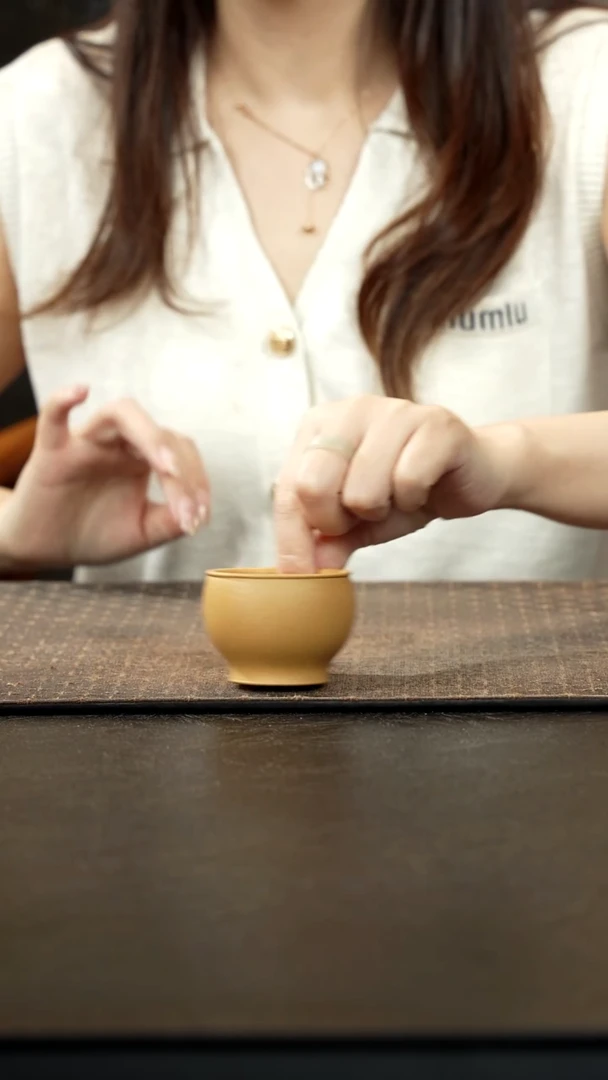 茶壶紫砂黄段圆墩杯50cc