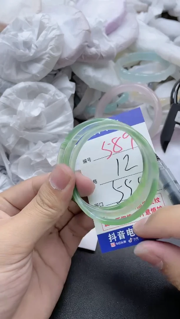 【闪购商品】玛瑙/玉髓手镯未镶嵌589