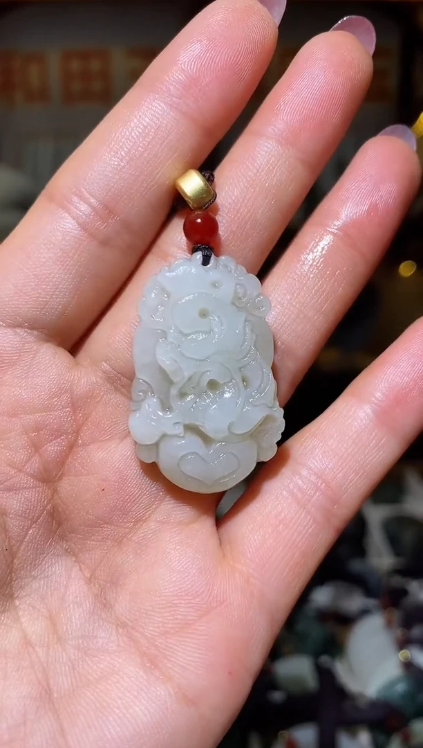 颈饰未镶嵌和田玉1