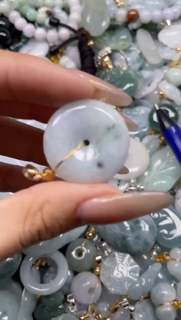 颈饰未镶嵌翡翠9351