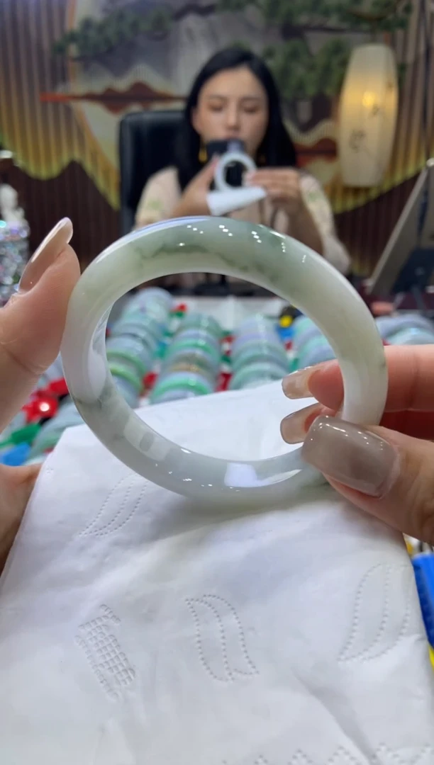 未镶嵌手镯翡翠00006186