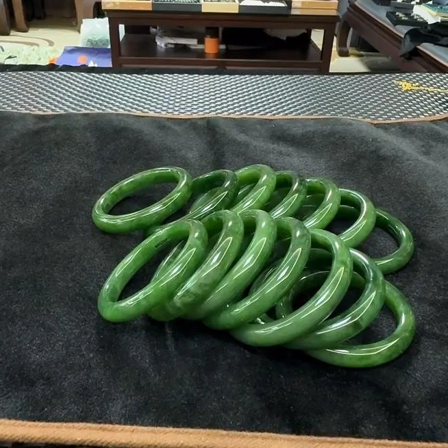 【老郑家】和田玉手镯一支 (多样性发1件)