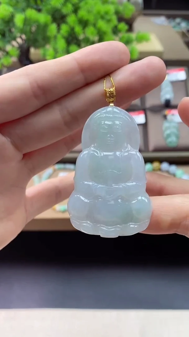 【闪购商品】翡翠颈饰18K金镶嵌观音