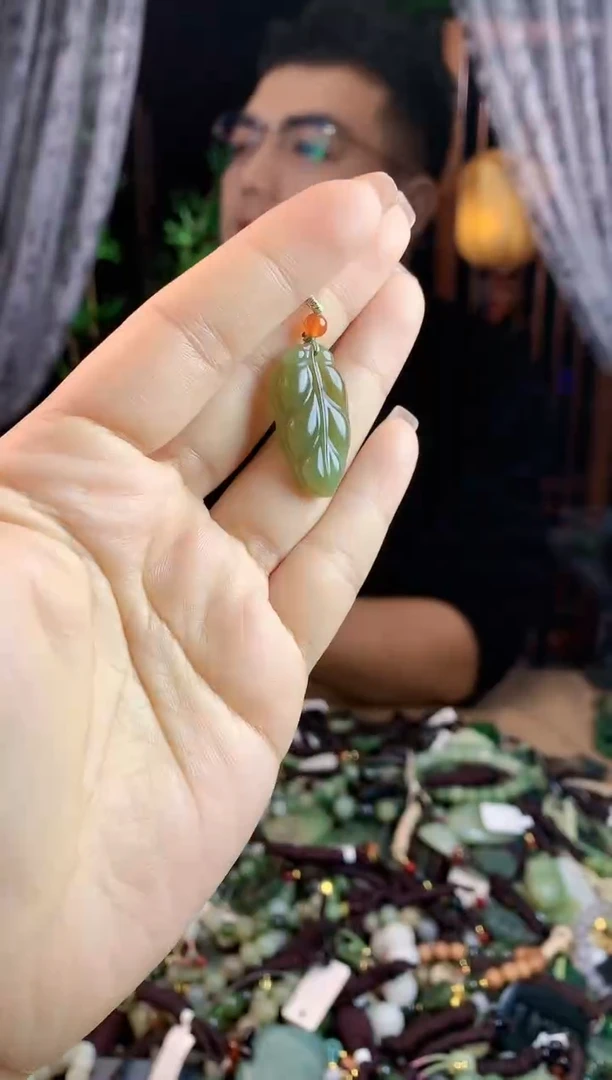 【闪购商品】和田玉挂件未镶嵌多样性发货拍一发一