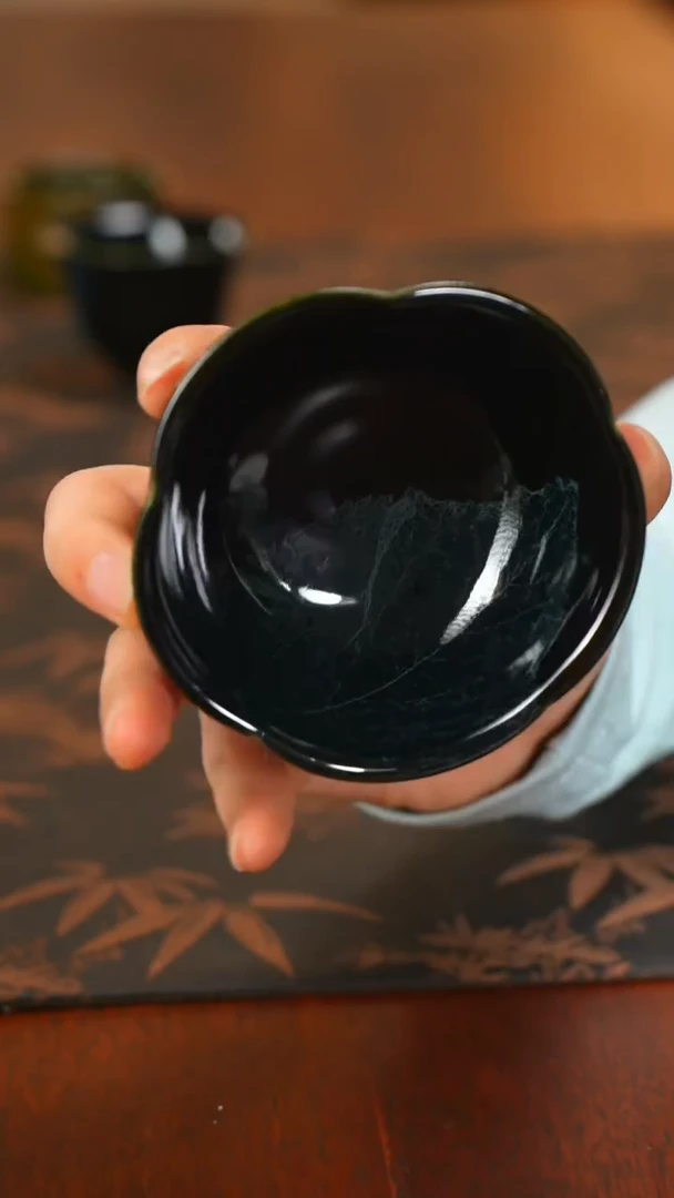 冰蓝木叶折枝花口杯