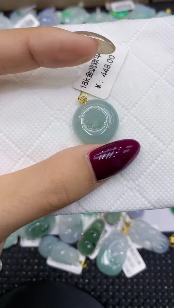 翡翠18K金镶嵌颈饰111111111111