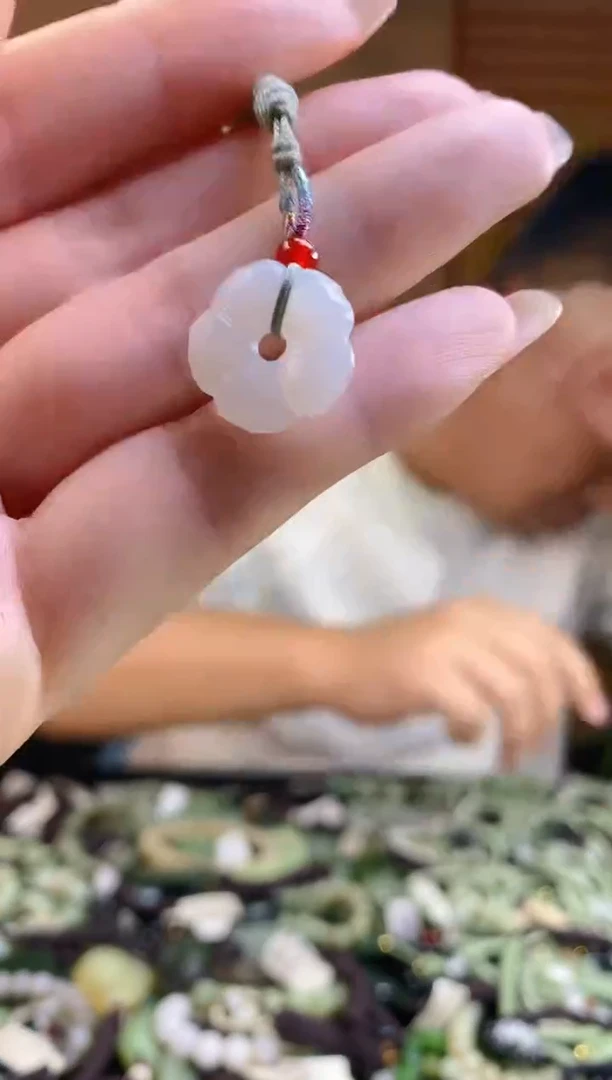 和田玉未镶嵌颈饰多样性发货，拍一发一