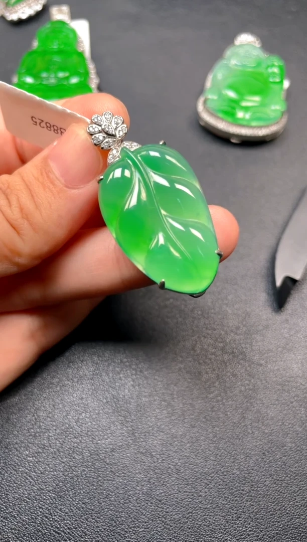 吊坠(不含链)银S925镶嵌翡翠吊坠