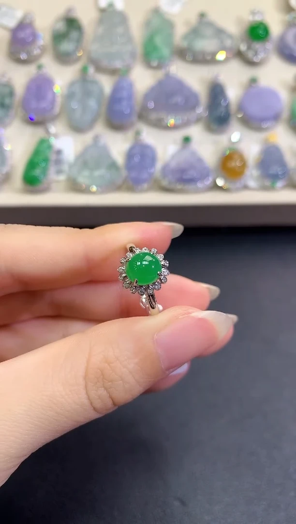 【闪购商品】翡翠戒指18K金镶嵌B69