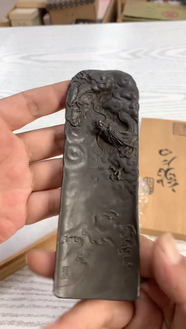 默认微瑕，不退不换，介意勿拍