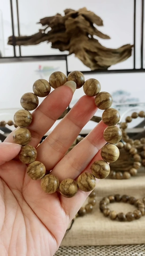 沉香手串密支那虎斑老料13+MM单圈
