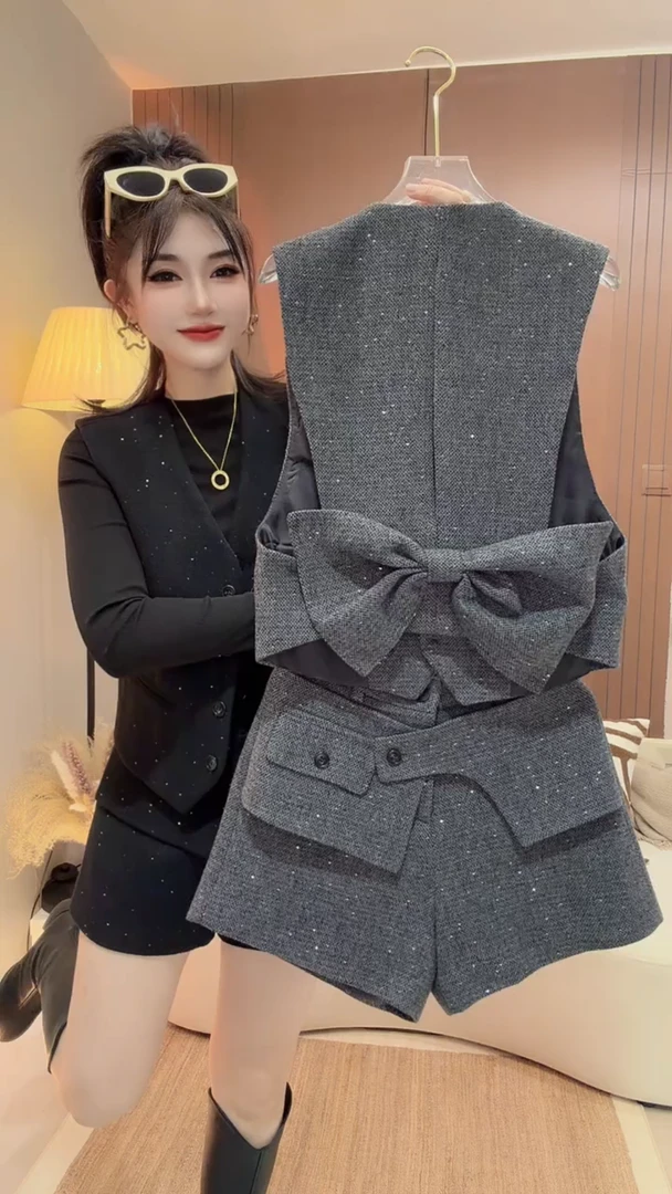 2025秋冬新款时尚显瘦气质网红高档套装女高级感百搭小香风两件套