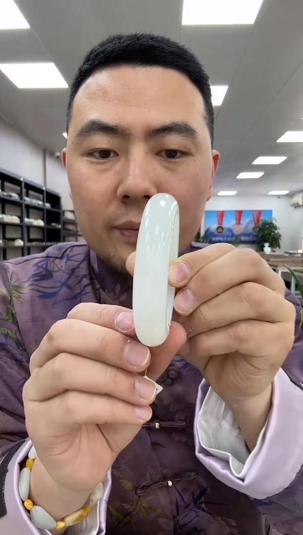 【闪购商品】和田玉手镯未镶嵌57-58  501