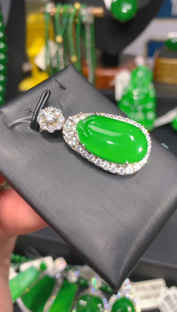 颈饰银S925镶嵌翡翠11一季