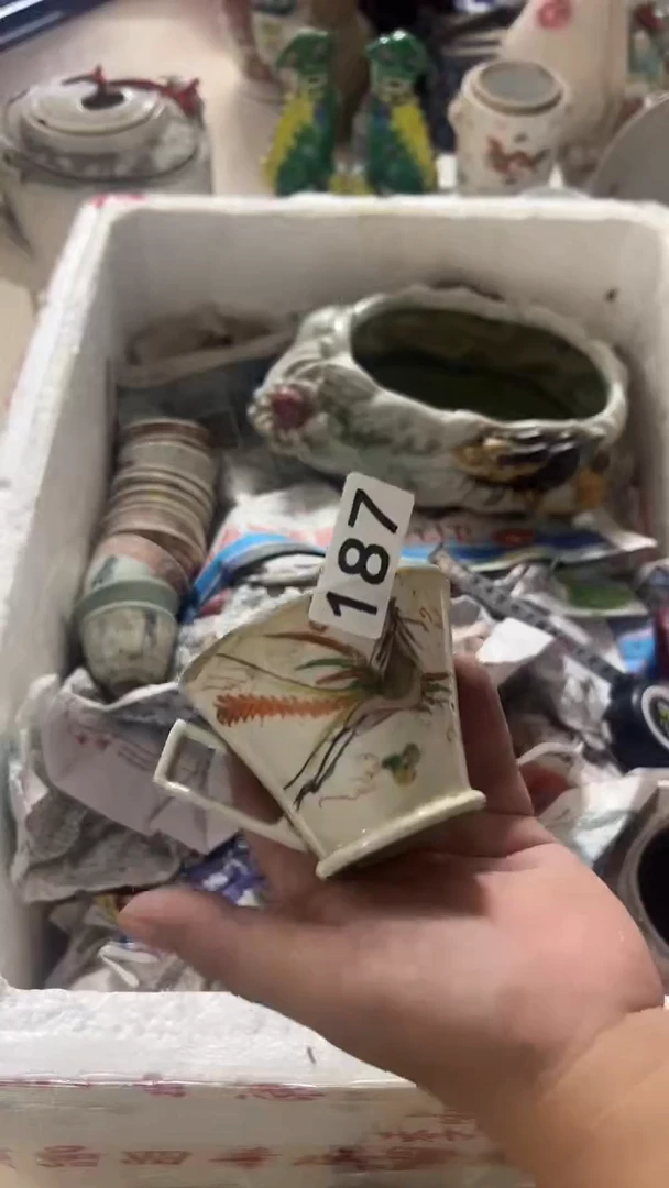 1D****?有瑕疵的瓷器一单~~