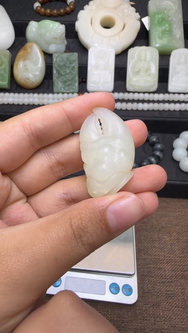 吊坠(不含链)未镶嵌和田玉成****王吊坠