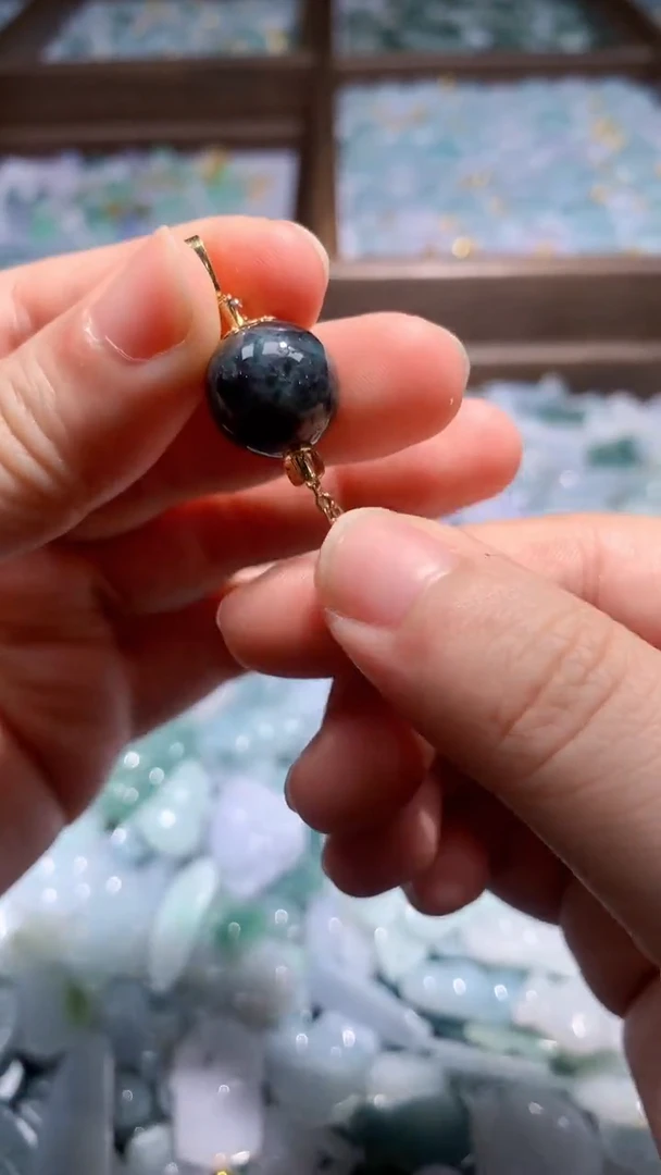 翡翠未镶嵌颈饰翡翠A货