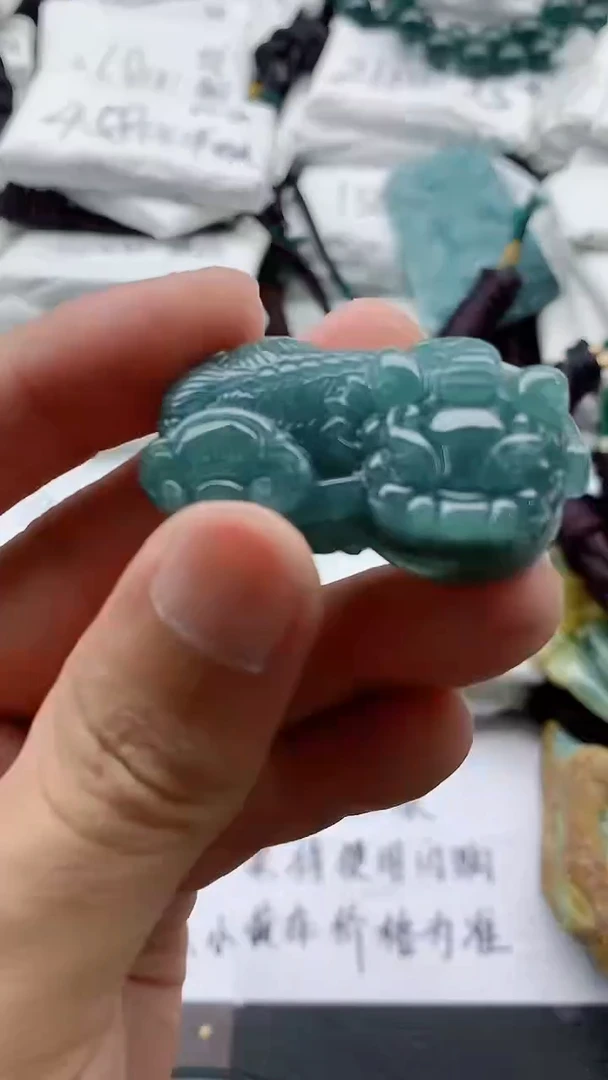 翡翠未镶嵌颈饰888888888