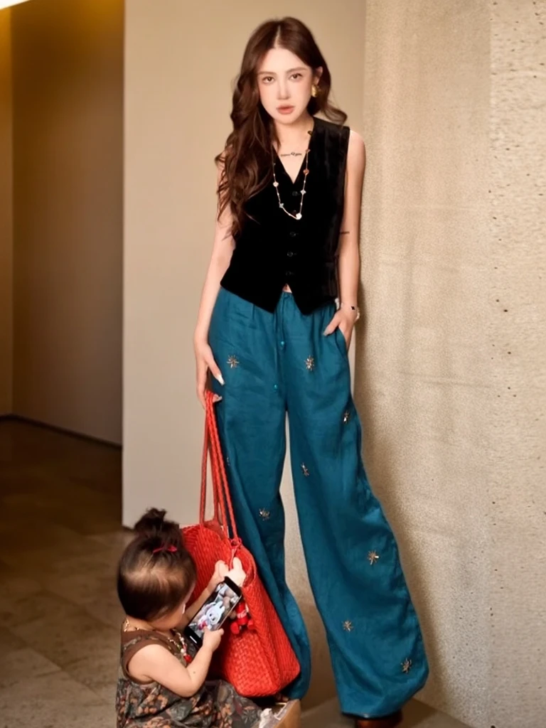 夏日多巴胺穿搭干练气质高级感轻熟小众不撞款亚麻黑色马甲套装裤