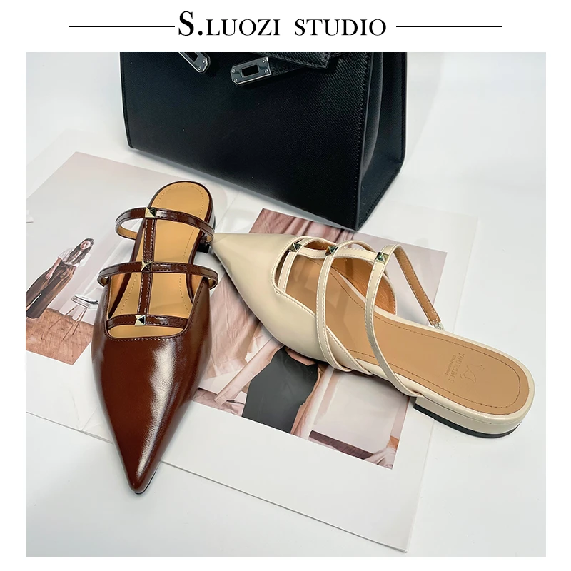 2025早春时尚设计金属铆钉尖头半拖鞋女外穿法式平底穆勒鞋