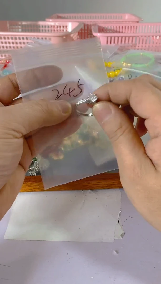 【闪购商品】水晶颈饰银S925镶嵌245红宝，蓝宝，多样性发一件赠链