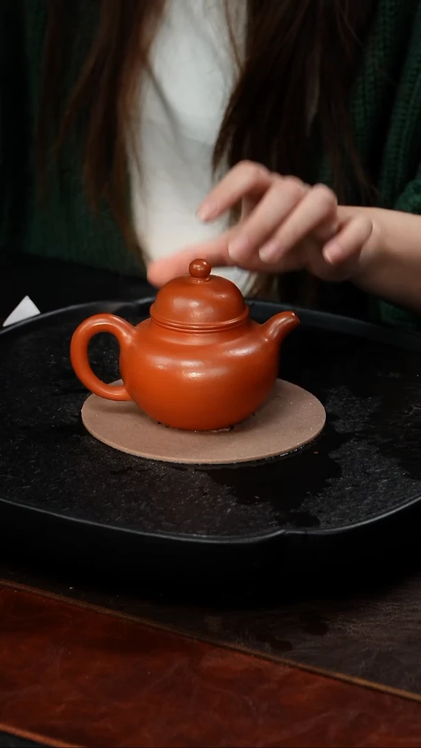 茶壶紫砂成进窑 掇球79 朱泥210毫升