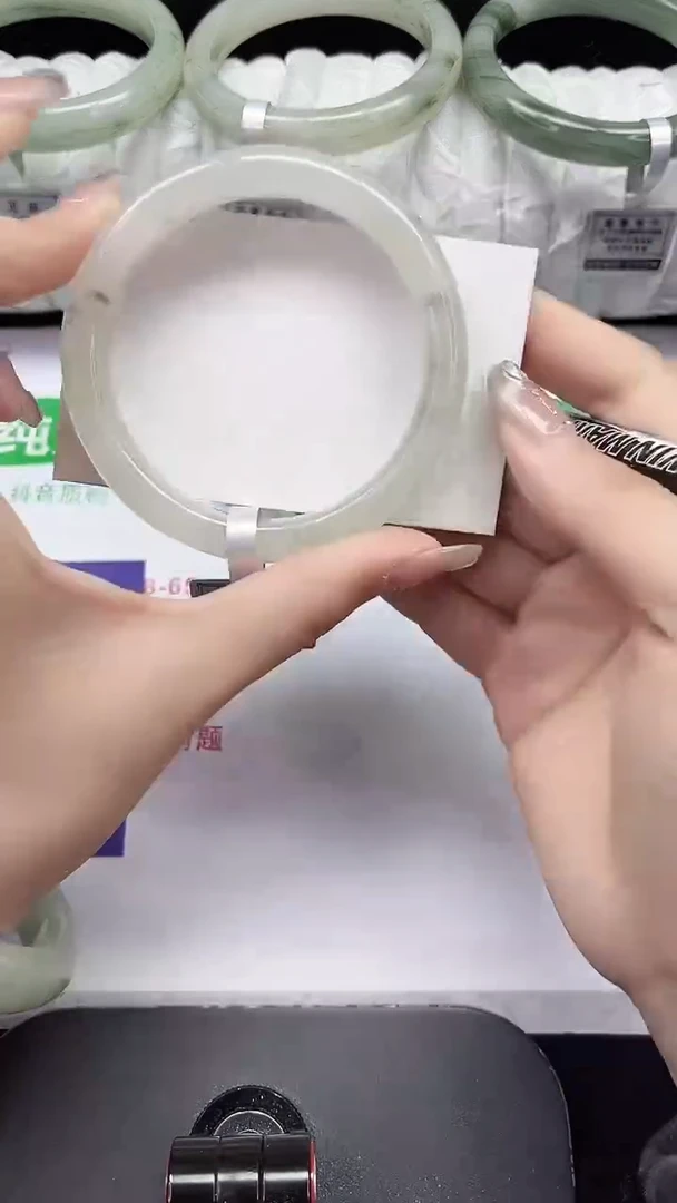 未镶嵌手镯石英质玉186-58/59