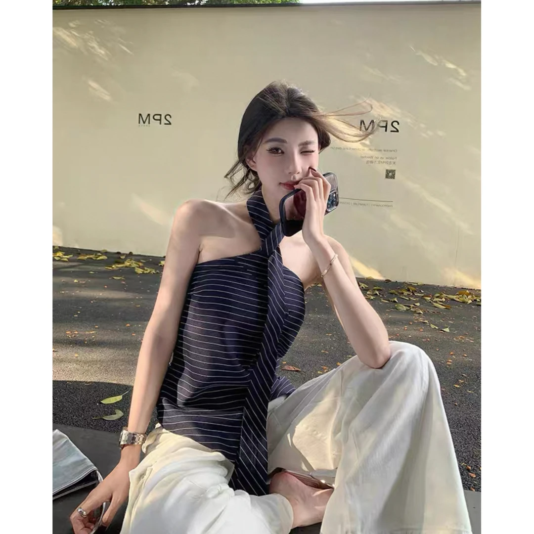 迈沃格辣妹修身性格领带挂脖无袖上衣条纹露背复古小众设计感显瘦