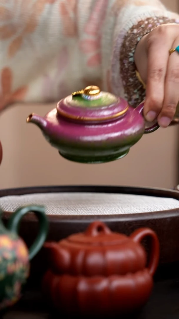茶壶紫砂扒花水扁（绑珠）