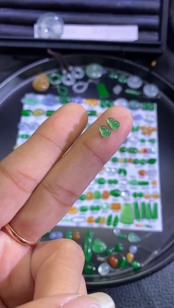 未镶嵌挂件翡翠葫芦