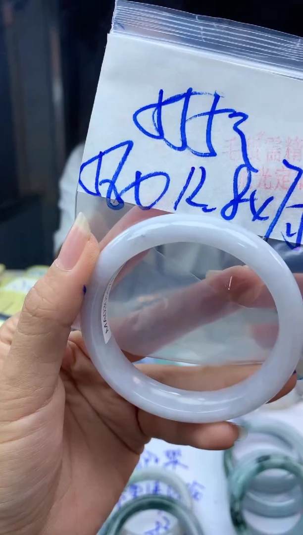 未镶嵌定制翡翠毛货需精细抛光多样性发1件555元