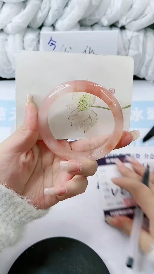 【闪购商品】石英质玉手镯合金多样性发货V294