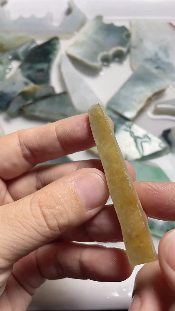 翡翠裸石翡翠小边料