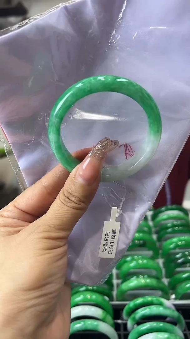 【闪购商品】砖雕h45 圈口53.7 独货手镯