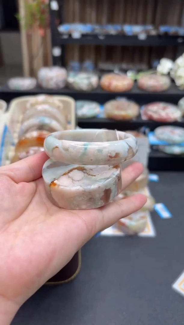 未镶嵌手镯石英质玉191(55圈赠送镯心)