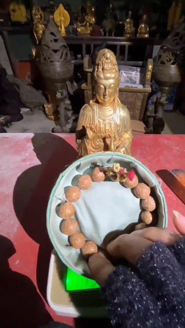 【闪购商品】滴血莲花菩提吊坠1