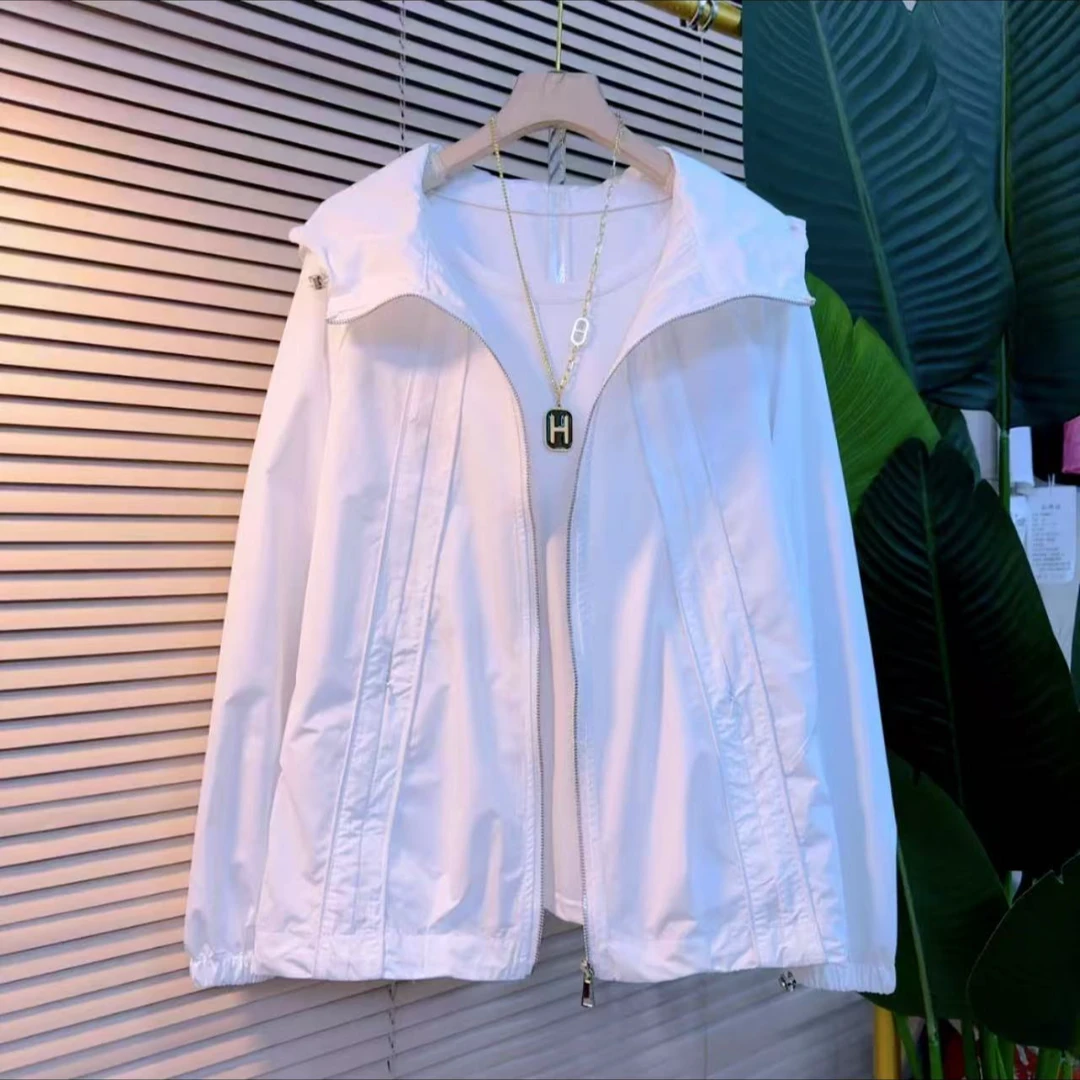 春季新款大码女装欧洲站时尚简约高品质透气洋气连帽休闲外套