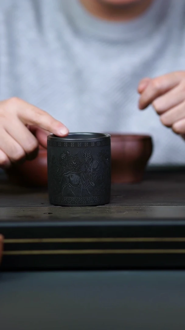 茶壶紫砂石黄五牛图主人杯