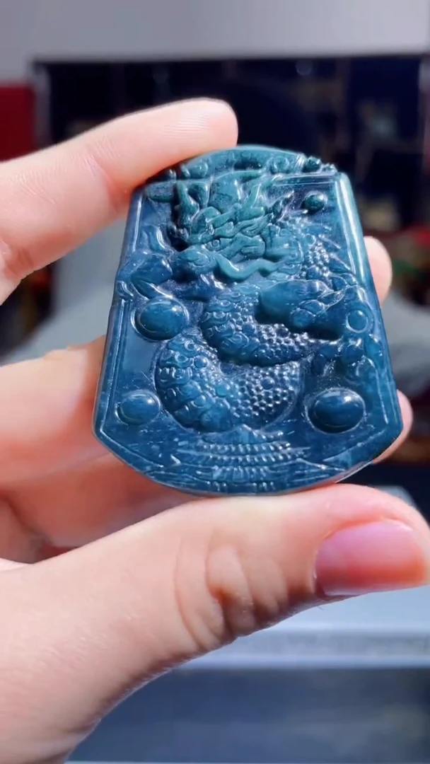 【闪购商品】翡翠吊坠(不含链)未镶嵌C77