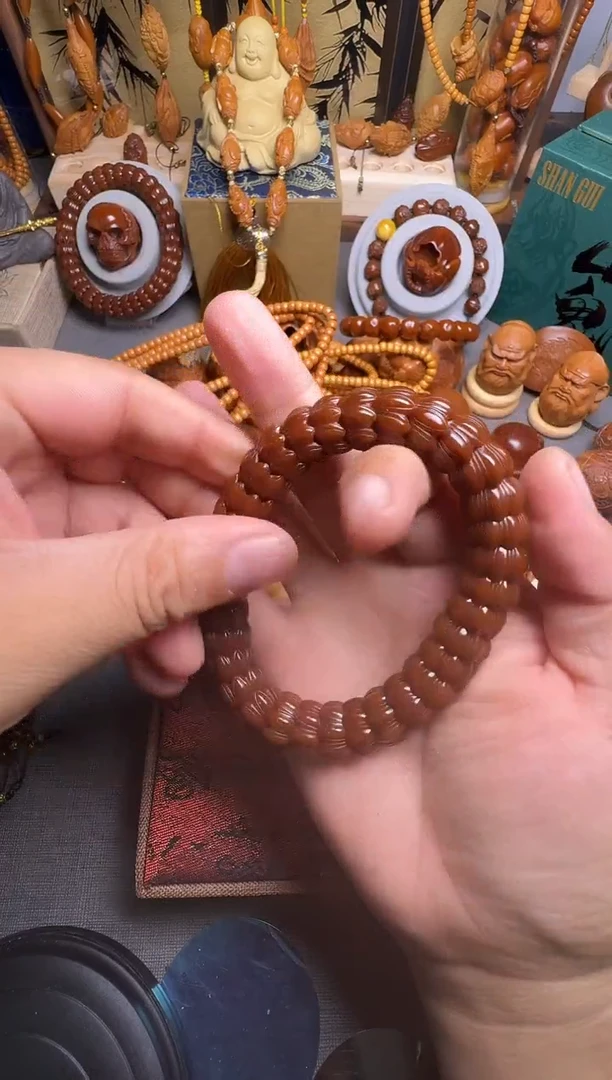 手串橄榄核莲花一个