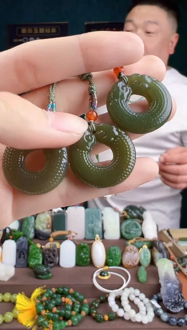 和田玉未镶嵌颈饰多样性发货 拍一单发一个