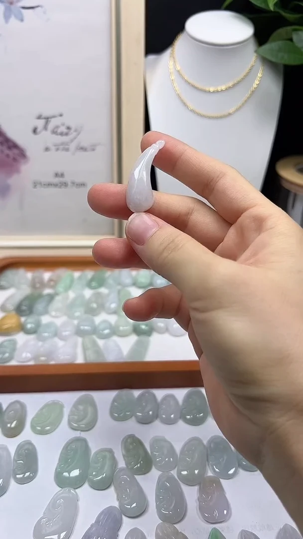 颈饰未镶嵌翡翠福瓜13